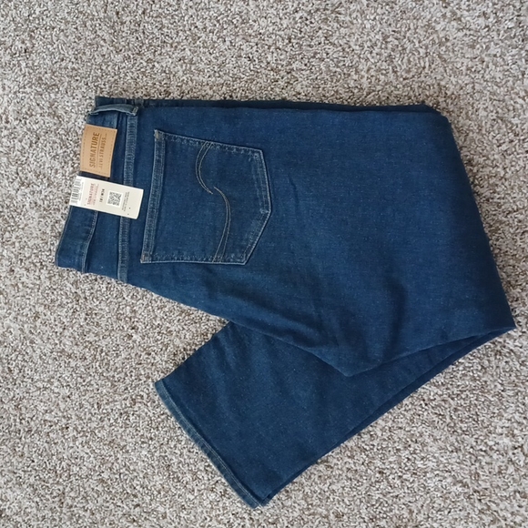 Signature by Levi Strauss Denim - Levi high rise Straight Jeans